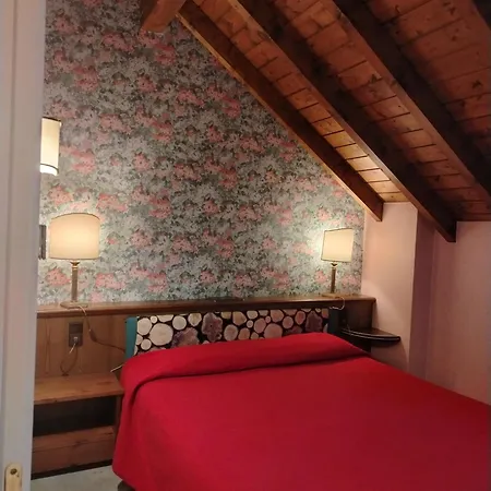 ホテル Ristorante La Lepre Bianca 3*